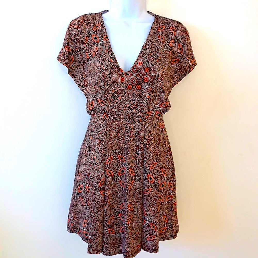 BCBGeneration Stretchy Printed Ruffle Sleeve Dress
